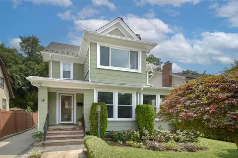 19 Clark Pl, Port Chester, NY 10573