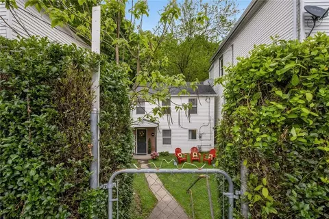 104 Carter St, Newburgh, NY 12550