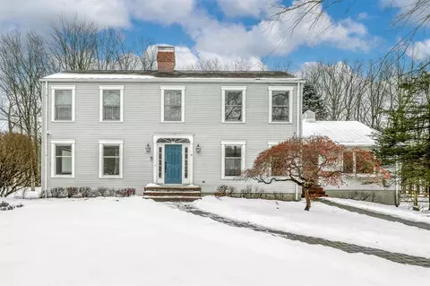 8 Vivian Pl, Ramapo, NY 10901