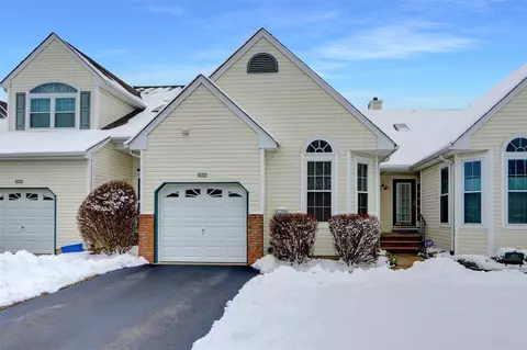 2603 Eve Ann Dr, Port Jefferson Station, NY 11776