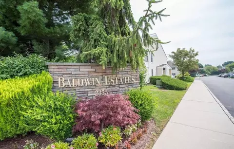 2355 Pershing Blvd #712, Baldwin, NY 11510