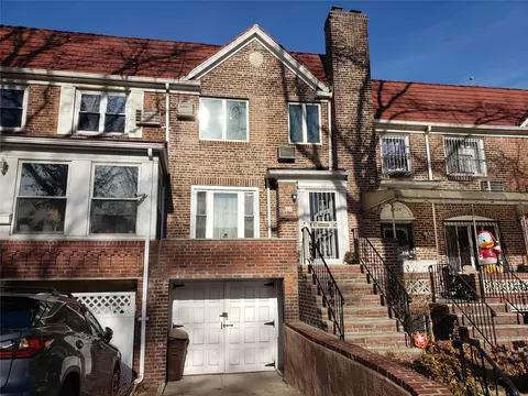 85-23 Eliot Ave, New York, NY 11374