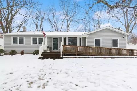 12 Conklin Ave, Selden, NY 11784