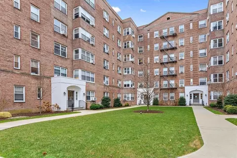 1 Bronxville Rd #4G, Yonkers, NY 10708