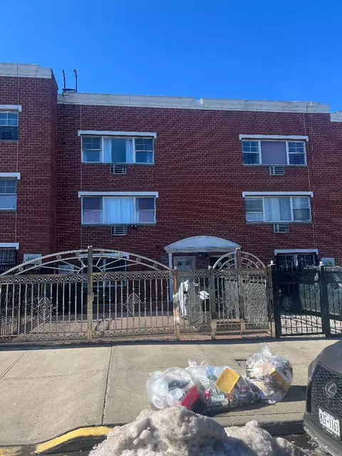 825 Longfellow Ave, New York, NY 10474
