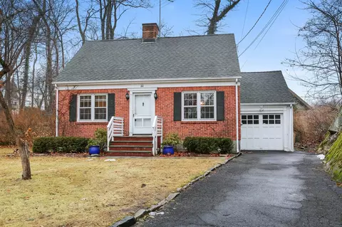 22 Osee Pl, Greenwich, CT 06807