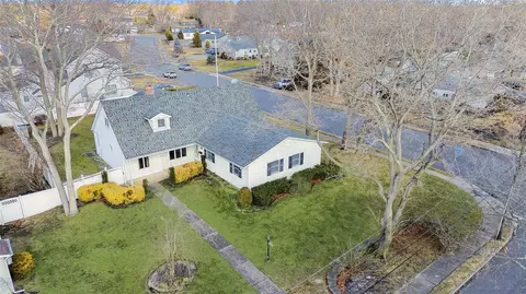 57 Lucille Dr, Sayville, NY 11782