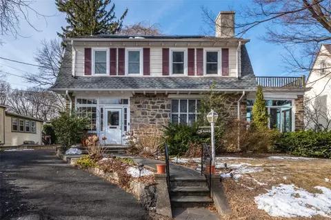 16 Oakdale Ave, New Rochelle, NY 10801
