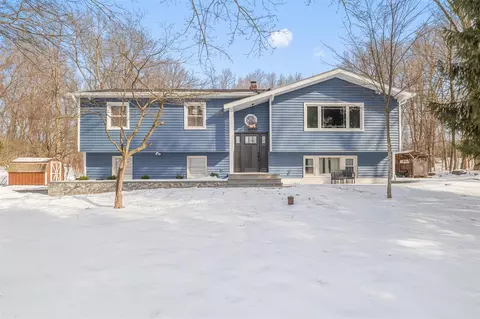 126 Sycamore Dr, New Windsor, NY 12553