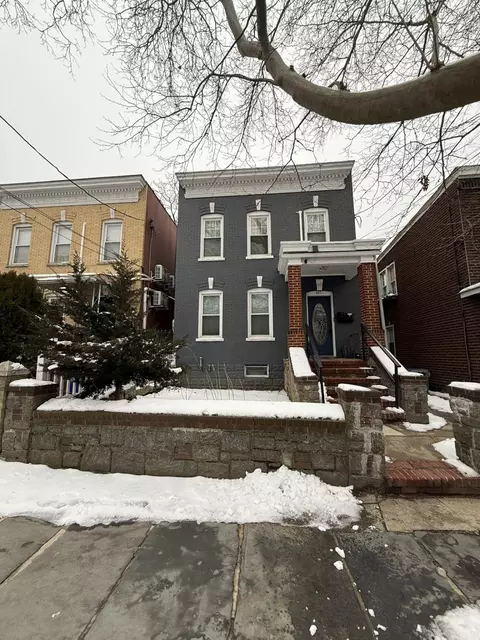 437 Locust St, Mount Vernon, NY 10552