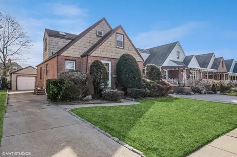 174 Heathcote Rd, Elmont, NY 11003
