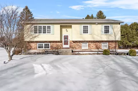 2 Carol Dr, East Fishkill, NY 12533