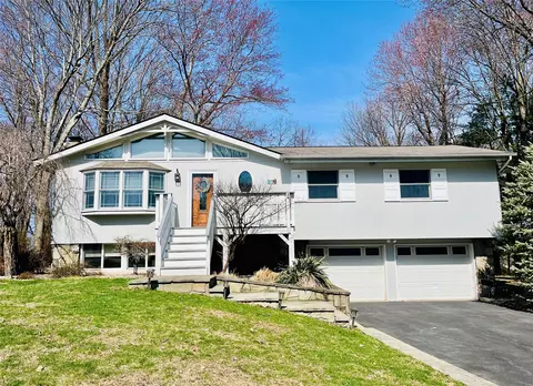 15 Forge Rd, Monroe, NY 10950