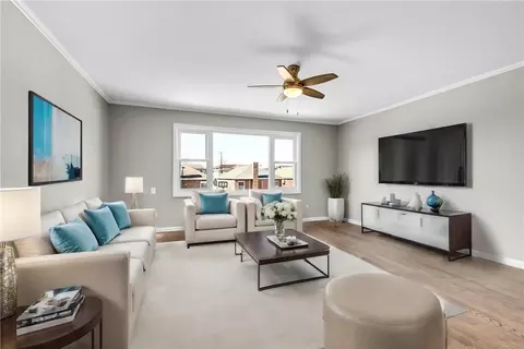 1017 Swinton Ave, New York, NY 10465