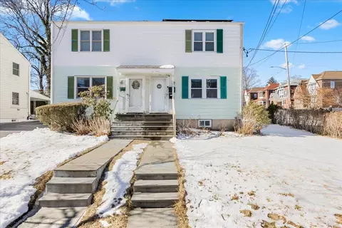 106 Clinton Ave, New Rochelle, NY 10801