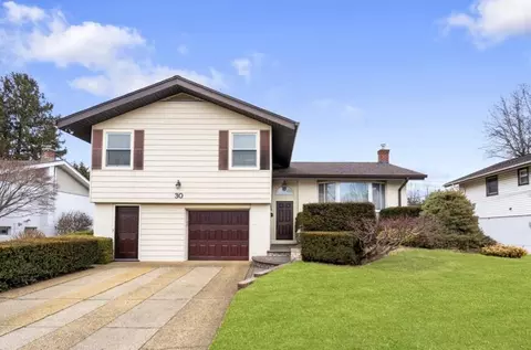 30 Flower Ln, Jericho, NY 11753