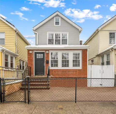 15036 119th Ave, New York, NY 11434