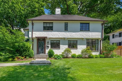 106 Monterey Ave, Pelham, NY 10803