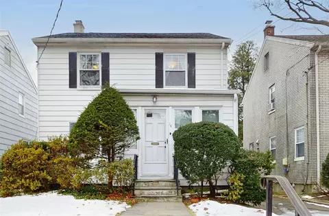 16 Orchard St, Mount Vernon, NY 10552