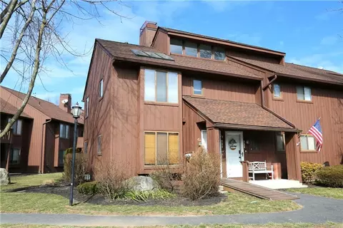 721 Panorama Dr, Yorktown, NY 10547