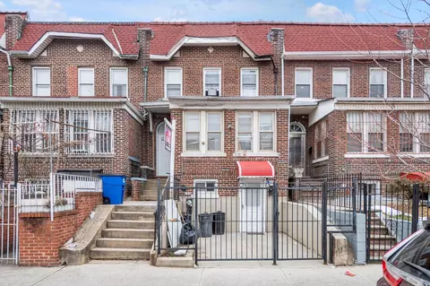 32-51 84th St, New York, NY 11370