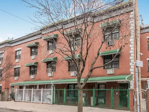 741 E 181st St, New York, NY 10457