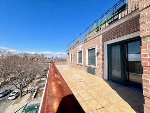 42-23 212th St #5A, Bayside, NY 11361