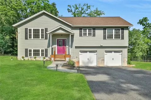 188 Grandview Ave, Clarkstown, NY 10954