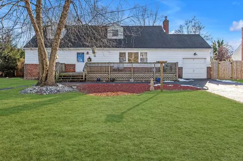 96 Rutledge Rd, North Babylon, NY 11703