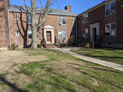 35-29 205 St #304, Bayside, NY 11361