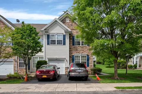 2 Ford Ct, Monroe, NY 10950 photo 1