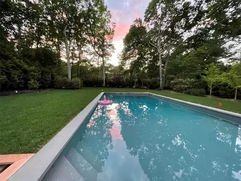 143 Gardiner Ave, East Hampton, NY 11937