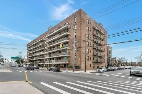 2121 Shore Pkwy #4T, Brooklyn, NY 11214