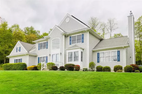 28 Teal Ln, Brewster, NY 10509