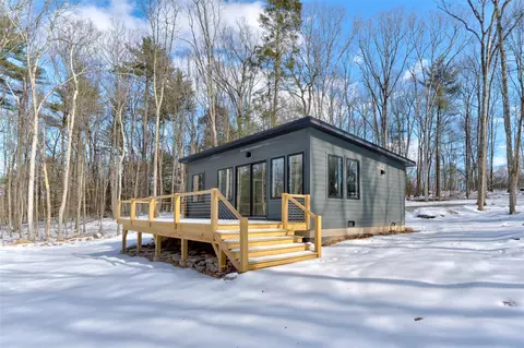 20 Wood Oak Dr, Tusten, NY 12764