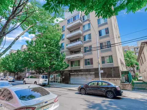 43-17 Union St #4G, New York, NY 11355