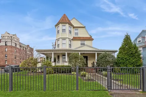 425 Webster Ave, New Rochelle, NY 10801