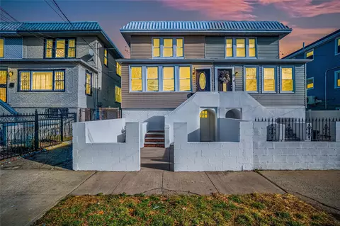 618 Beach 67th St, Arverne, NY 11692