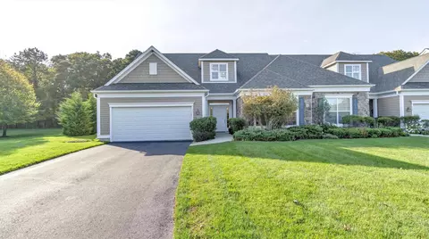 151 Alexandra Way, Southampton, NY 11977