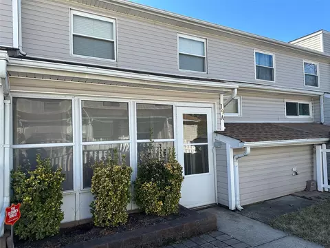 19 Marc St #A, Staten Island, NY 10314