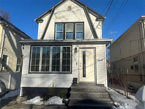 110-37 213 St, New York, NY 11429