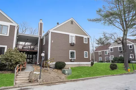 7 Heritage Dr #B, Harriman, NY 10926