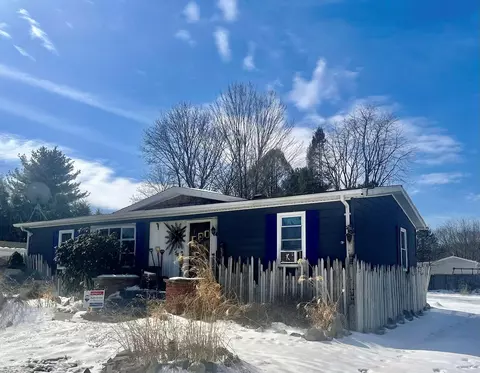 56 Elm Ln, Pleasant Valley, NY 12569