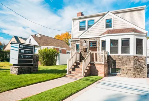 749 Front St, Hempstead, NY 11550 photo 1