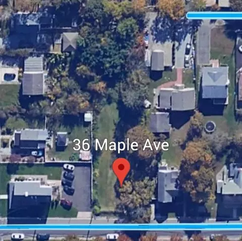 36 Maple Ave, Brookhaven, NY 11776