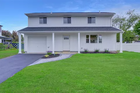 165 Bark Ave, Central Islip, NY 11722