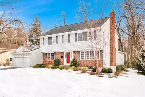 15 Milford Dr, White Plains, NY 10606