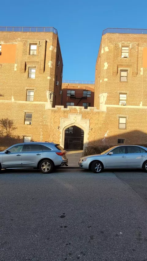 35 Summit Ave #3H, Port Chester, NY 10573