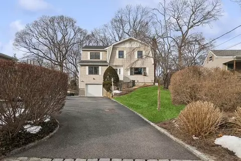 101 Norton Dr # A, East Northport, NY 11731
