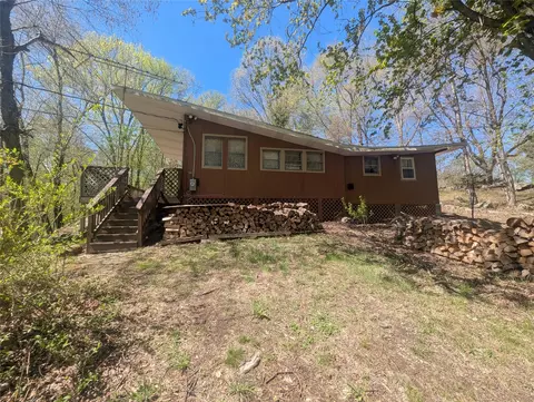 129 Foster Rd, Wallkill, NY 10941